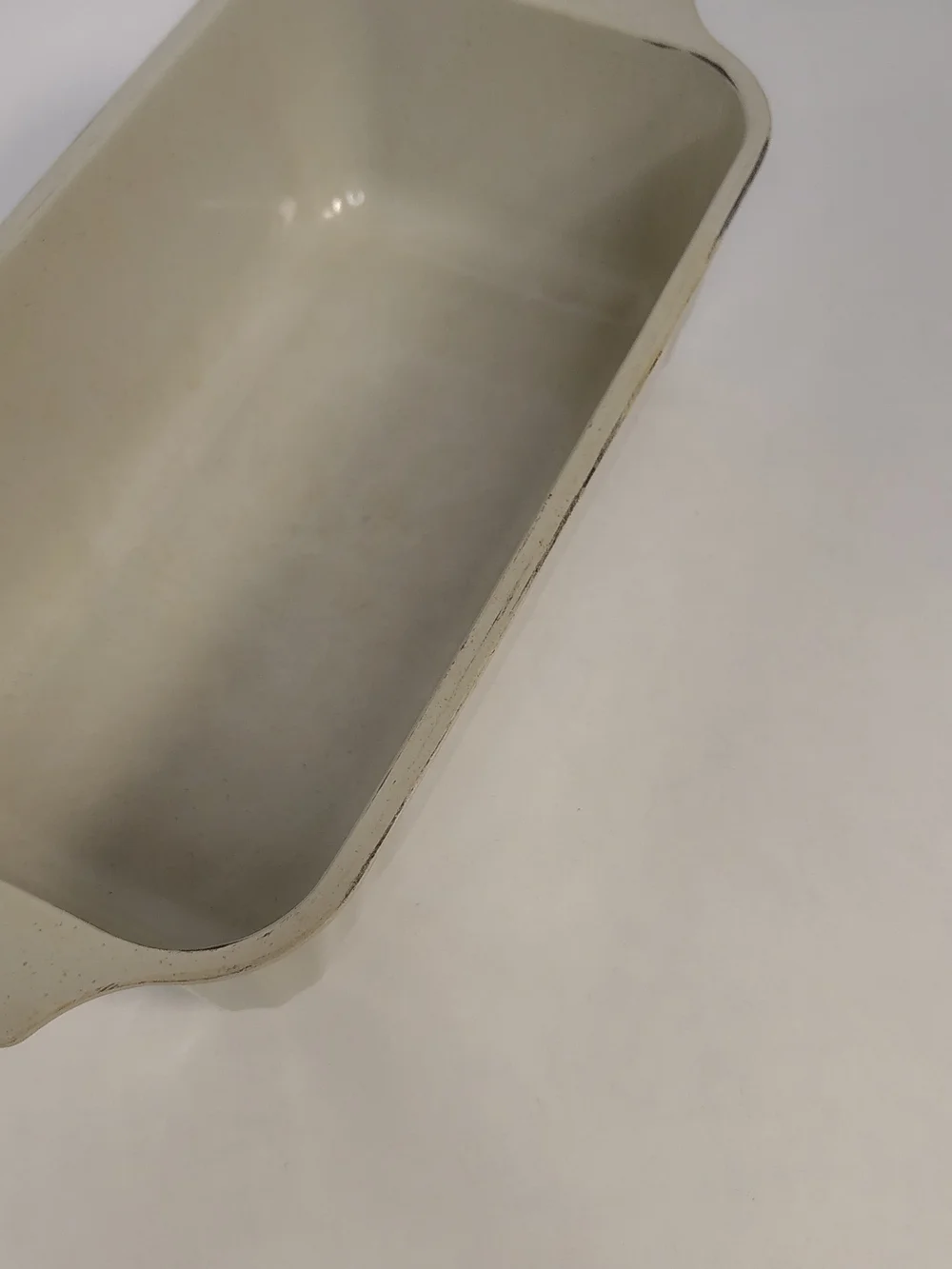 Nordic Ware 2 qt Plastic Beige Rectangular Loaf Pan, Microwave Safe 410°F